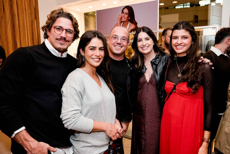 Read more about the article Monte Carlo celebra Dia dos Namorados com evento exclusivo no Shopping Leblon ao lado de Mari Saad e Romulo Arantes Neto