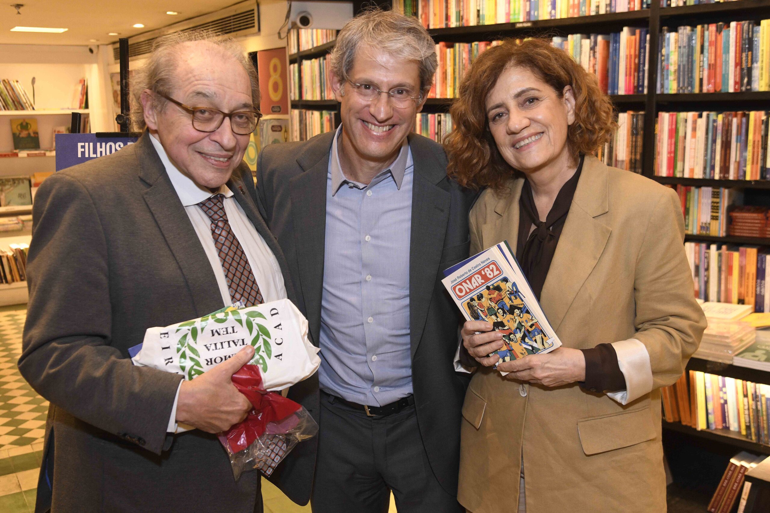 Read more about the article José Roberto de Castro Neves e Roberto Feith lançam livros no Rio na quinta-feira (07/05)