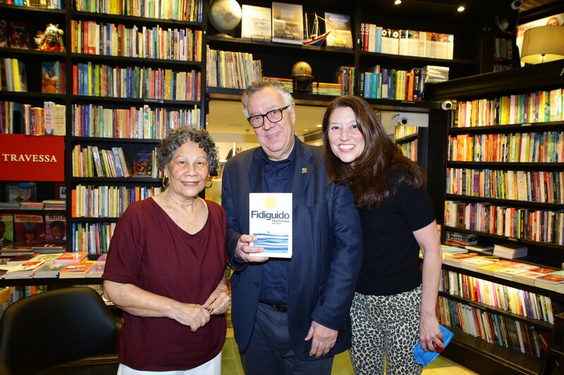 Tina Correia,Otavio Costa e Camila Costa - Fidiguido